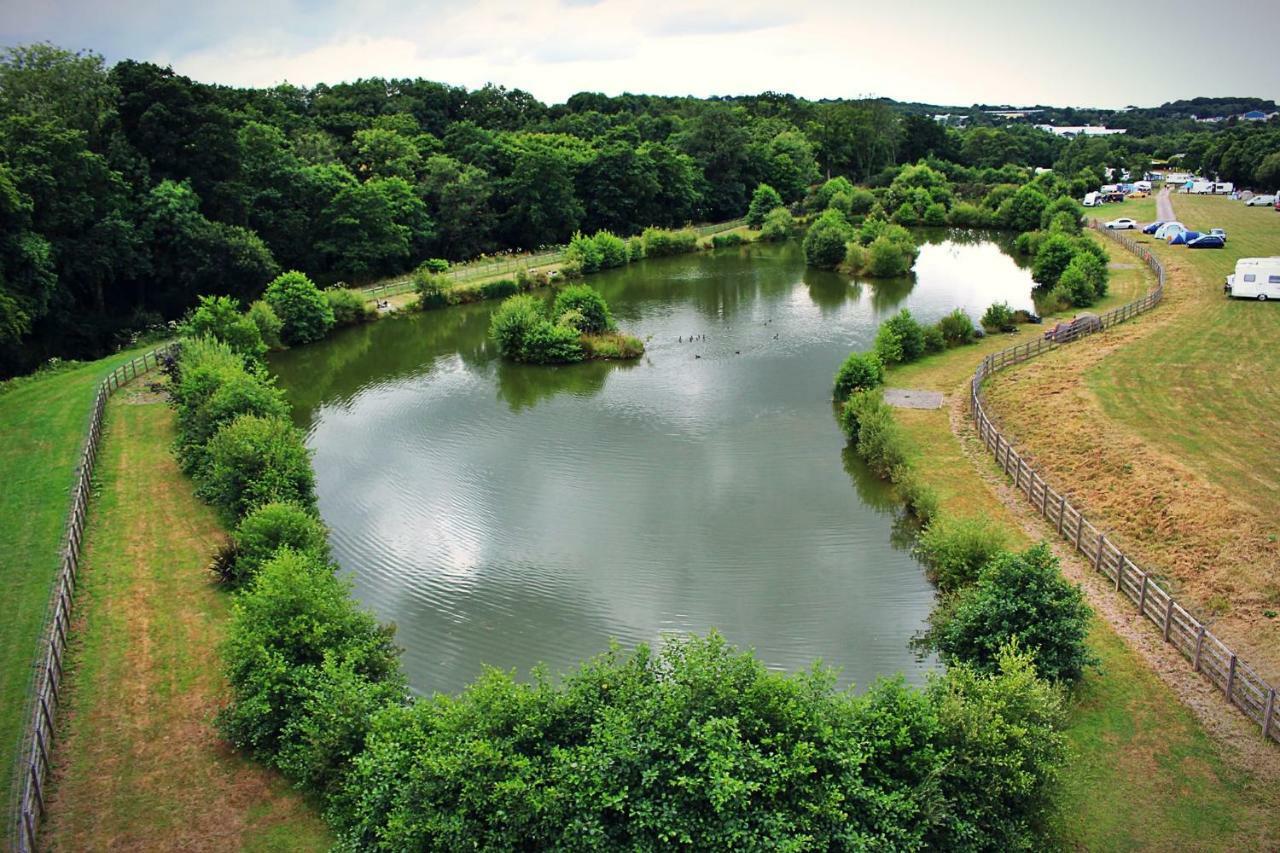 סאות' מולטון Riverside Park & Country Club מראה חיצוני תמונה